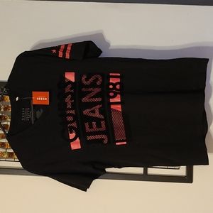 GUESS T-SHIRT
